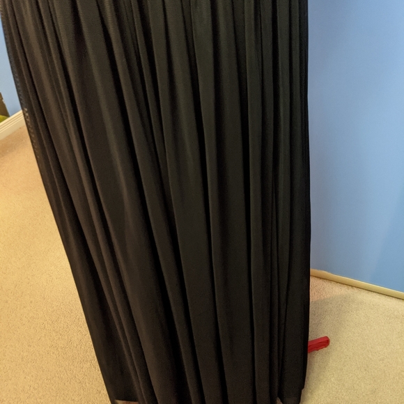 Long black sheer skirt with opaque silky underskirt and elastic waistband - Picture 4 of 5